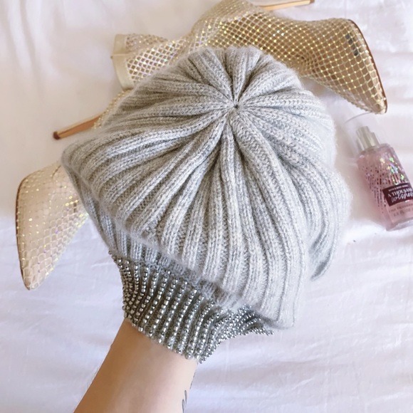 Cynthia Rowley cashmere hat - Picture 2 of 9